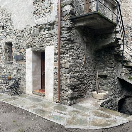 La Torre Colombaia - Monumento Del 1400 Apartamento Arnad Exterior foto